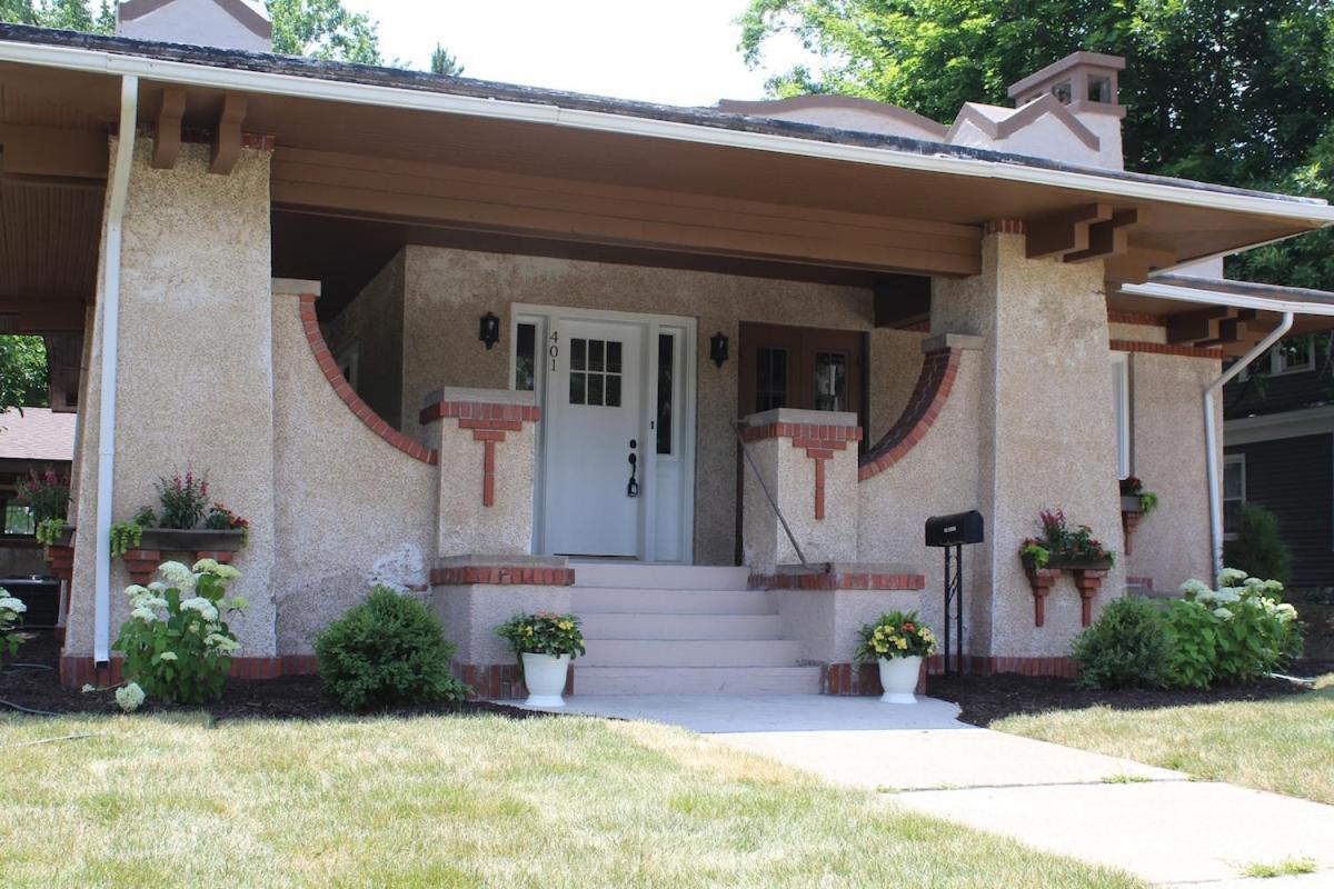 Spanish Charm 4Bed/3Bath Waupaca ภายนอก รูปภาพ