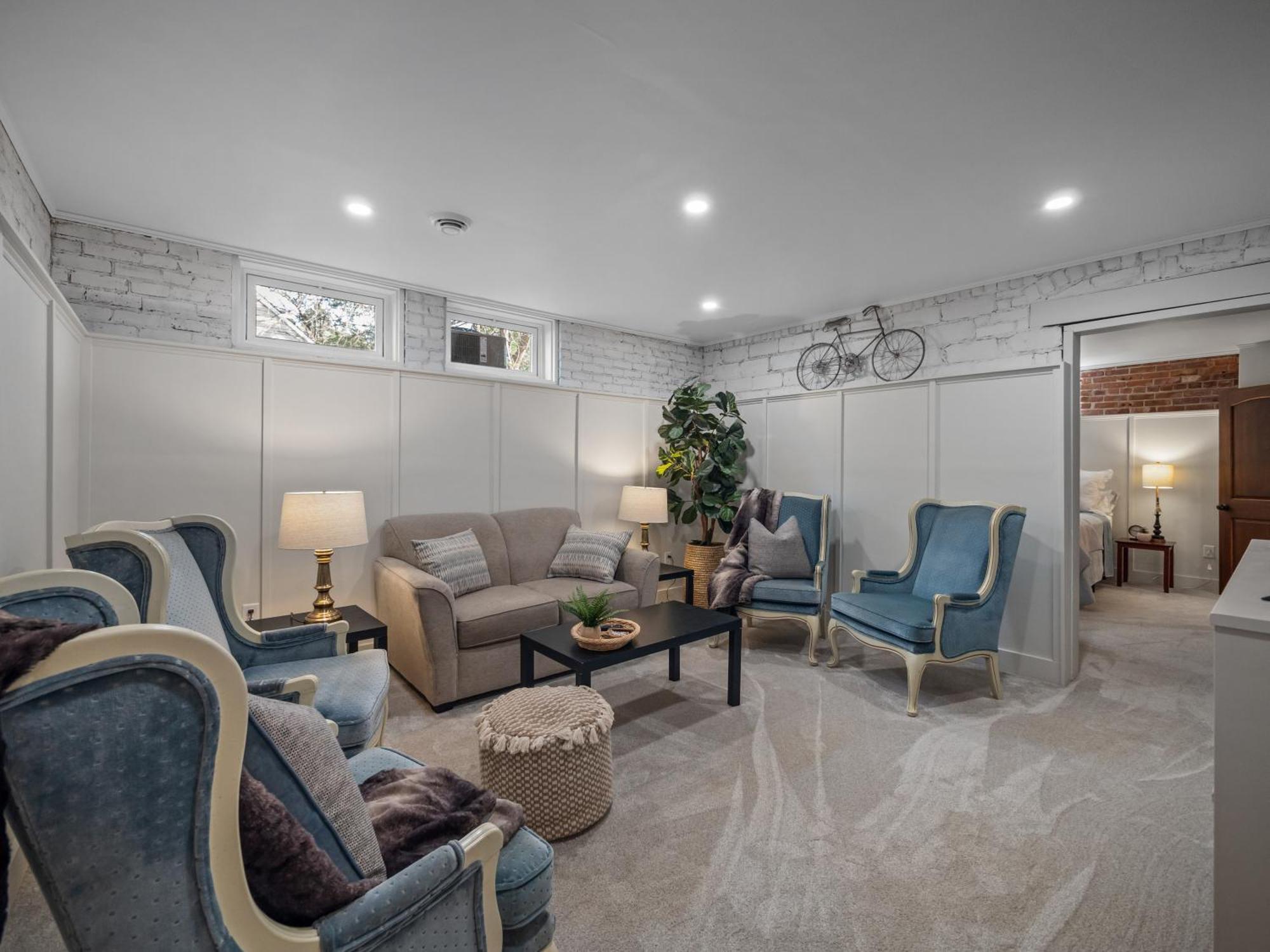 Spanish Charm 4Bed/3Bath Waupaca ภายนอก รูปภาพ